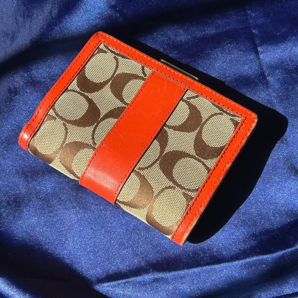 Coach Vintage Signature C Kiss-Lock Wallet, Orange Leather - Picture 3 of 13